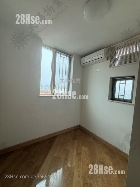 Harbour Place Sell 2 Bedrooms 481 ft²