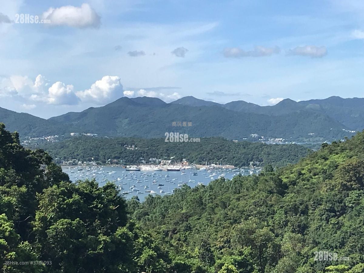 Capital Villa Sell 3 Bedrooms , 2 Bathrooms 2,196 ft²