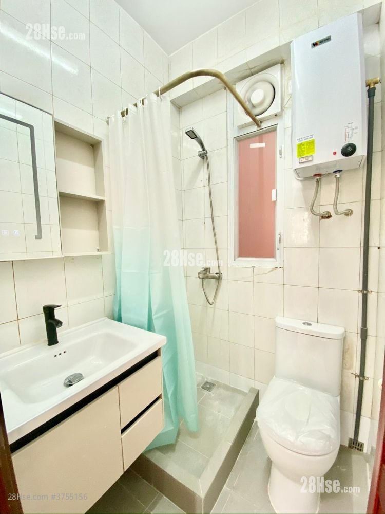 浴室: 葵涌大厦 售盘 2 房 , 1 浴室 415 平方尺