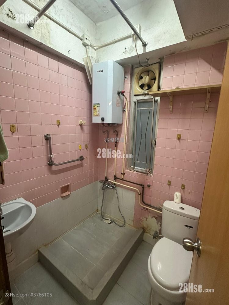 Kam Ping Mansion Sell 2 Bedrooms , 1 Bathroom 419 ft²
