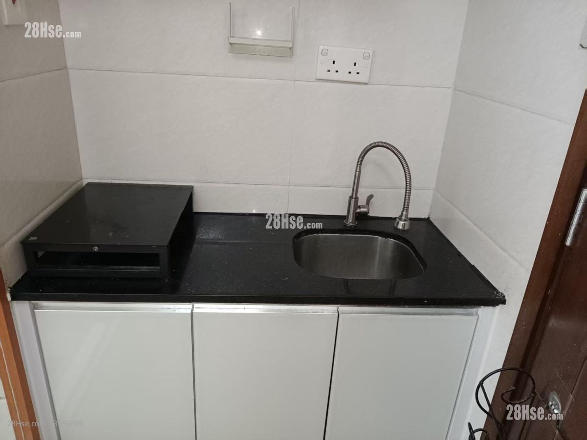 Cheung Sha Building Rental 1 Bedroom , 1 Bathroom 180 ft²