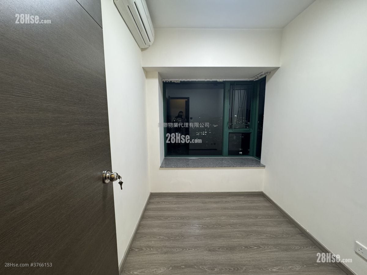 Grand Promenade Sell 3 Bedrooms , 2 Bathrooms 749 ft²