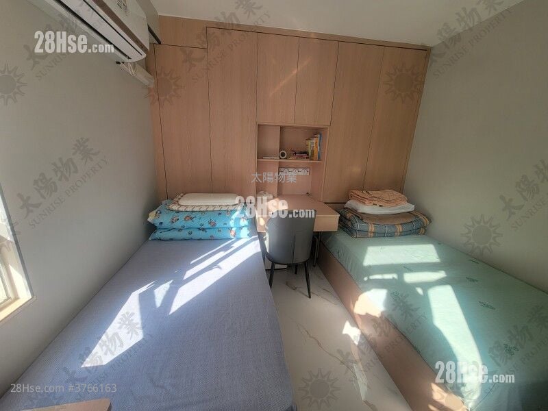 Whampoa Garden Sell 2 Bedrooms 503 ft²