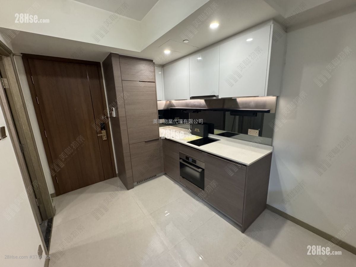 映日湾 售盘 1 房 280 平方尺