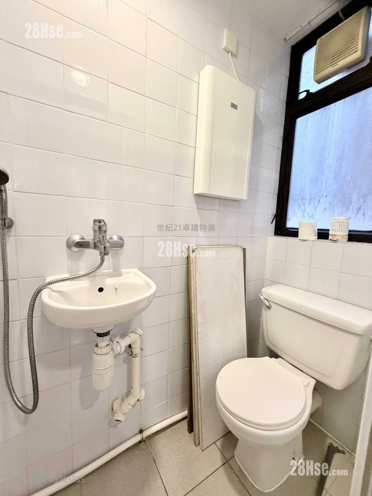 The Arch Rental 3 Bedrooms , 2 Bathrooms 970 ft²