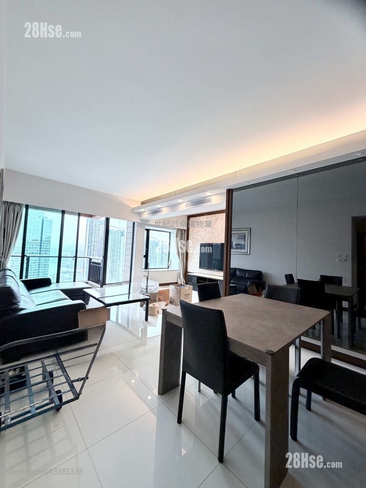 The Arch Rental 3 Bedrooms , 2 Bathrooms 970 ft²