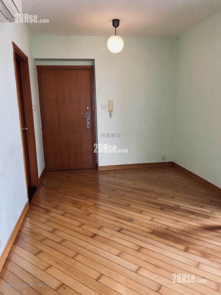 Yoho Town Sell 2 Bedrooms , 1 Bathroom 393 ft²