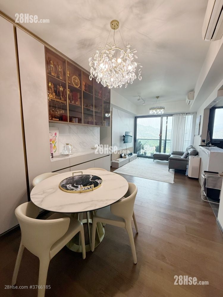 Le Pont Rental 3 Bedrooms , 2 Bathrooms 829 ft²