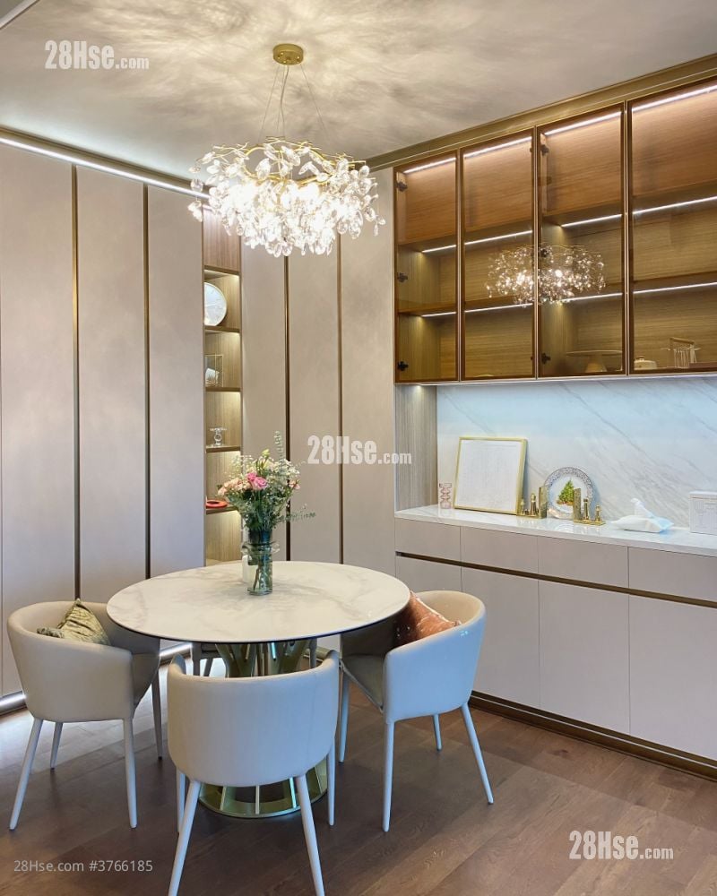 Le Pont Rental 3 Bedrooms , 2 Bathrooms 829 ft²