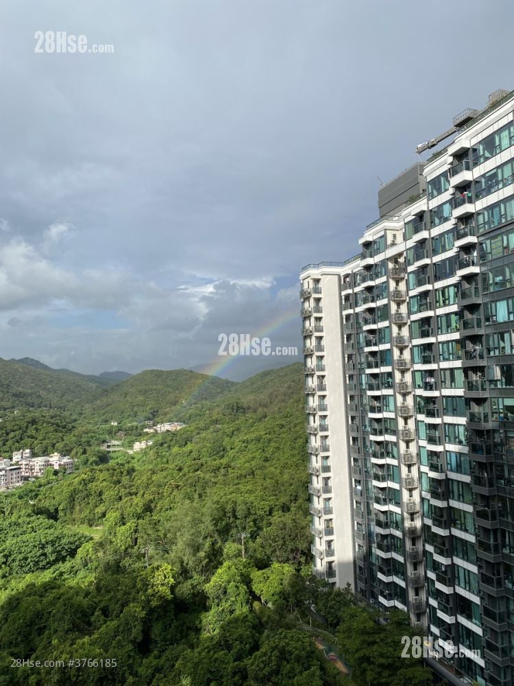 Le Pont Rental 3 Bedrooms , 2 Bathrooms 829 ft²