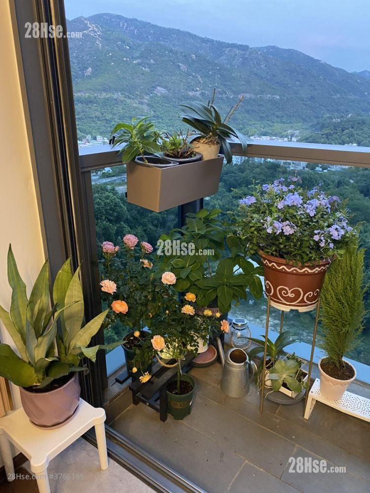 Le Pont Rental 3 Bedrooms , 2 Bathrooms 829 ft²