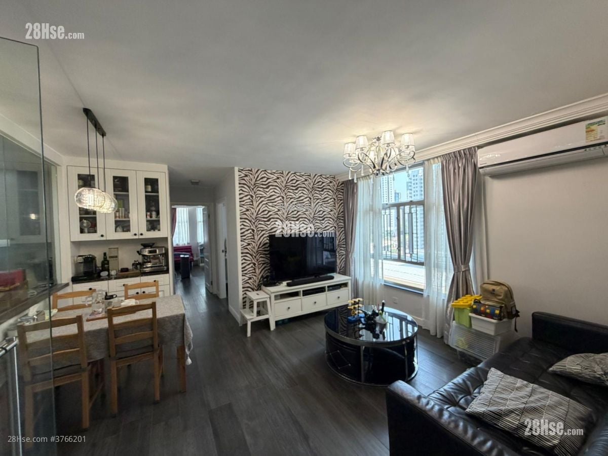 太古城 售盘 3 房 , 2 浴室 723 平方尺