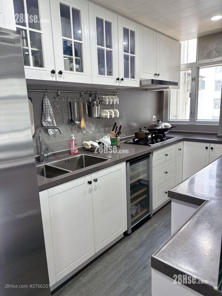 太古城 售盘 3 房 , 2 浴室 723 平方尺