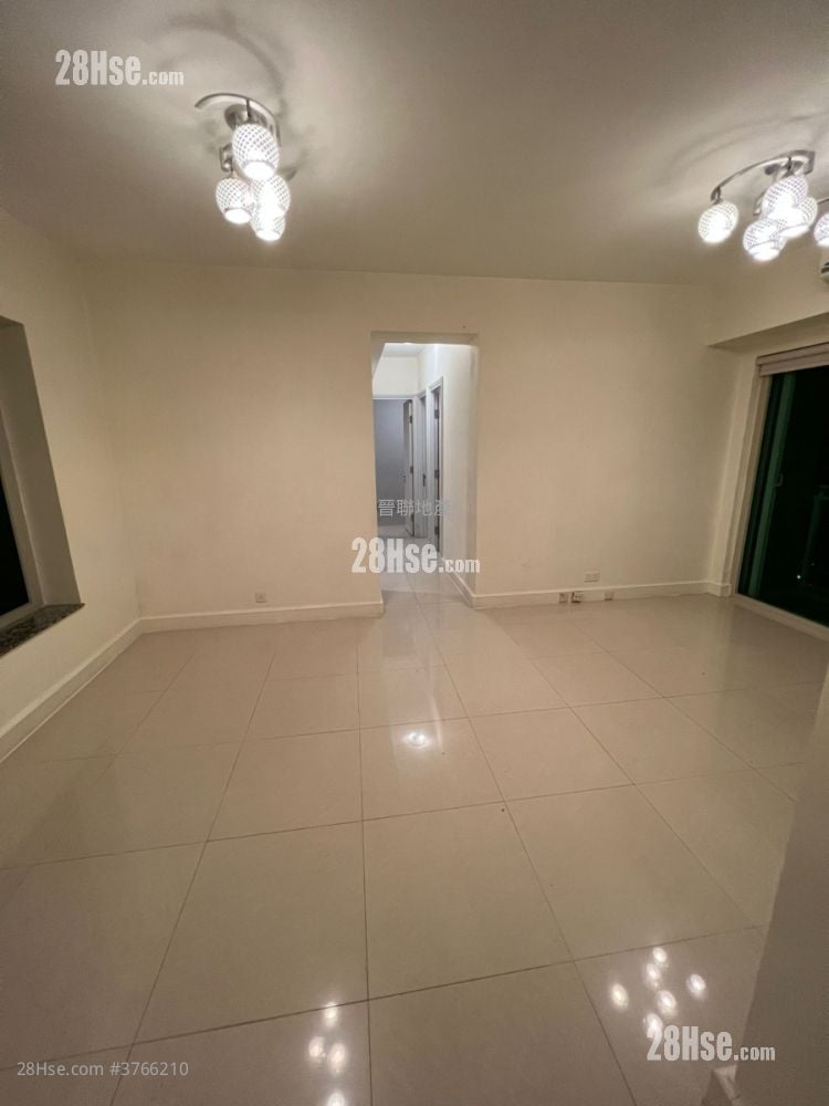 名城 售盘 3 房 , 2 浴室 785 平方尺