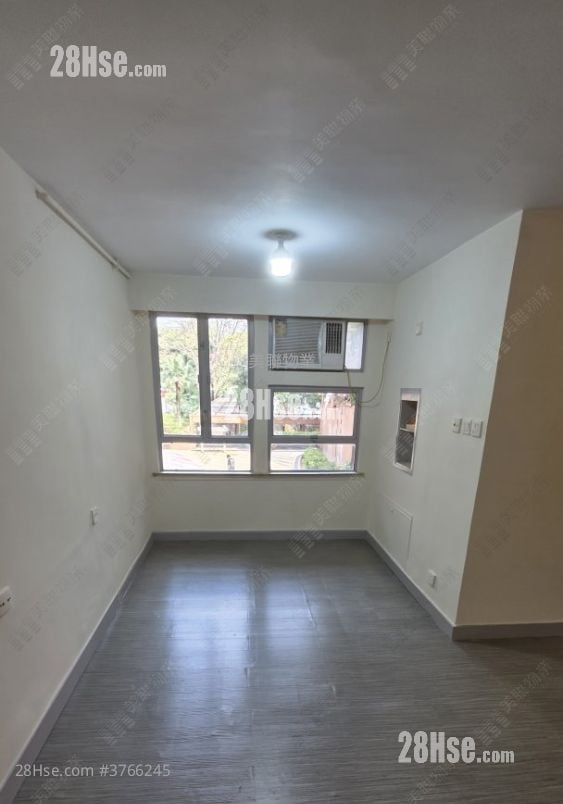 Siu Hong Court Sell 3 Bedrooms 548 ft²