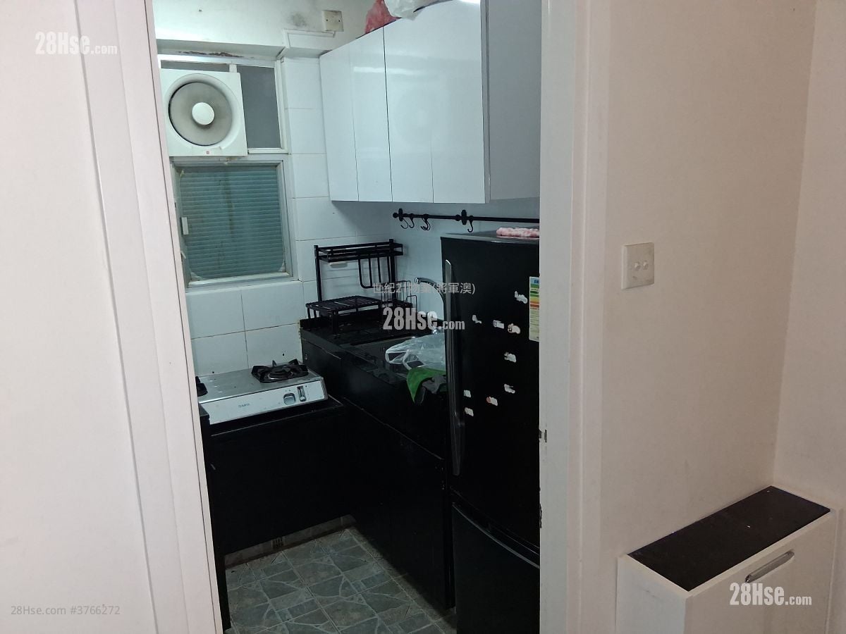 Well On Garden Sell 2 Bedrooms , 1 Bathroom 354 ft²