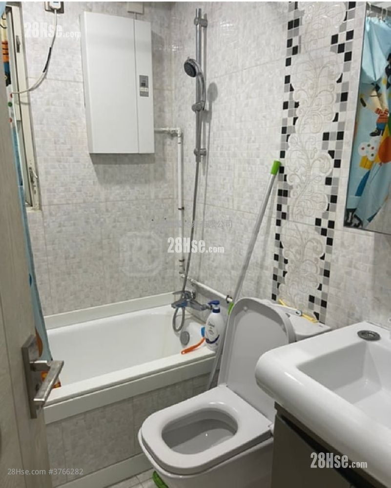 康蕙花园 售盘 3 房 , 2 浴室 604 平方尺