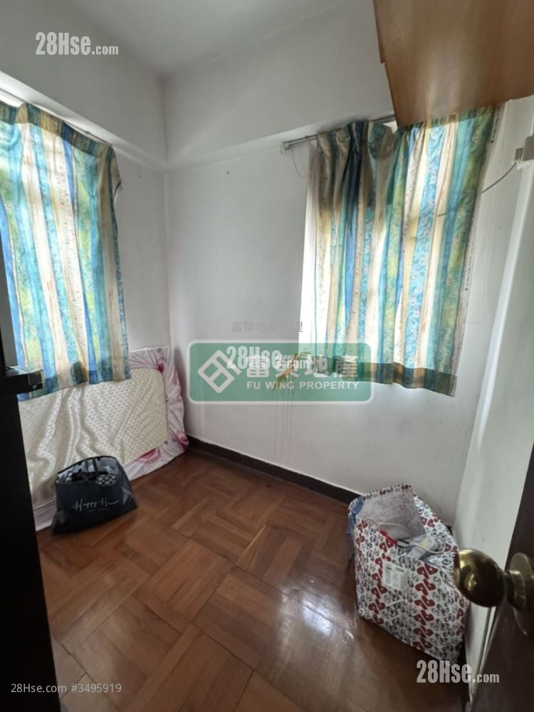 Maple Mansion Sell 2 Bedrooms , 1 Bathroom 255 ft²