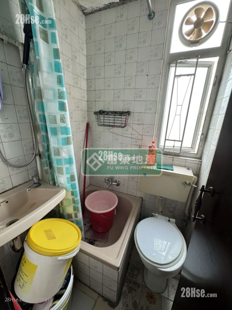 Maple Mansion Sell 2 Bedrooms , 1 Bathroom 255 ft²