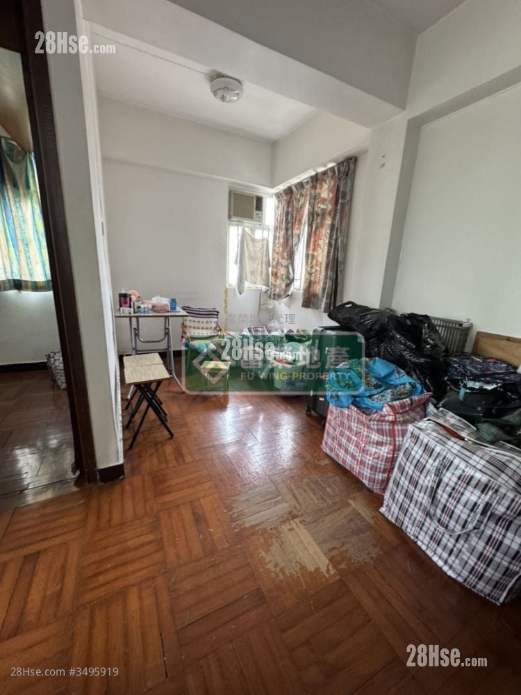 Maple Mansion Sell 2 Bedrooms , 1 Bathroom 255 ft²