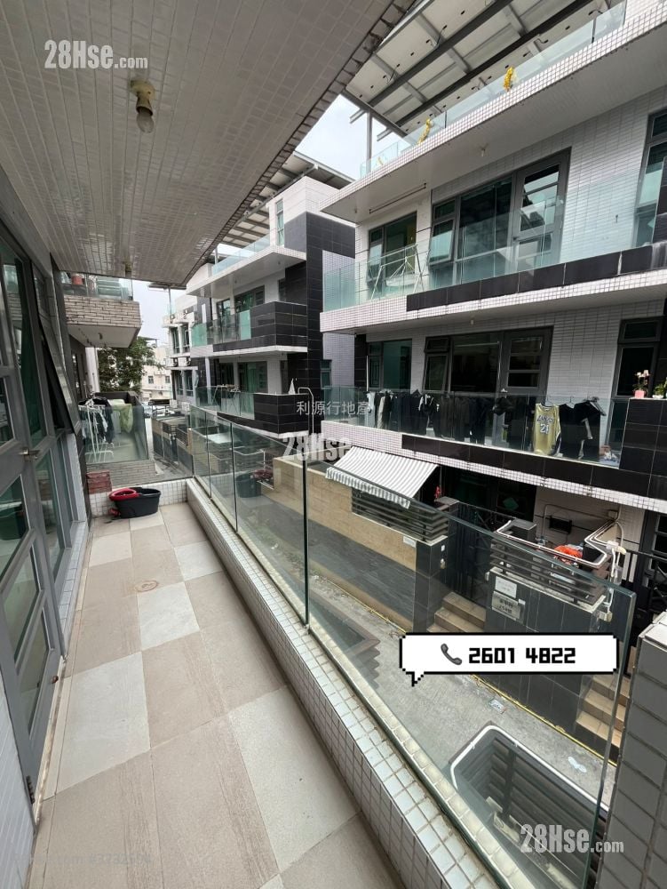 Village Rental 3 Bedrooms , 2 Bathrooms 700 ft²