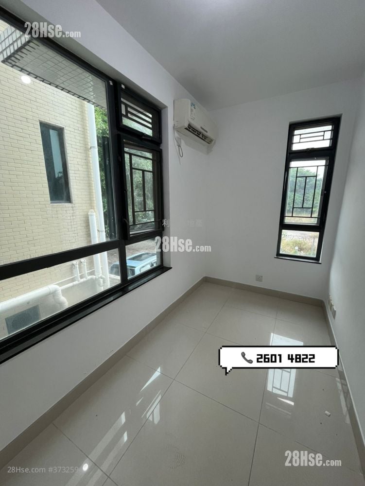 Village Rental 3 Bedrooms , 2 Bathrooms 700 ft²