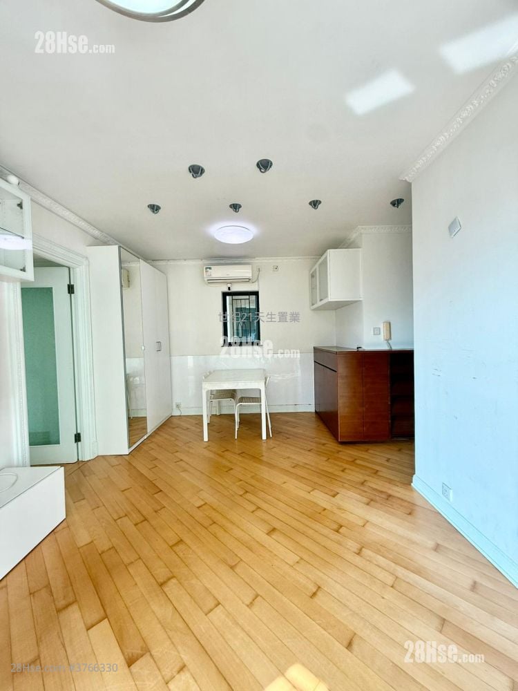 爱琴海岸 售盘 3 房 , 1 浴室 623 平方尺