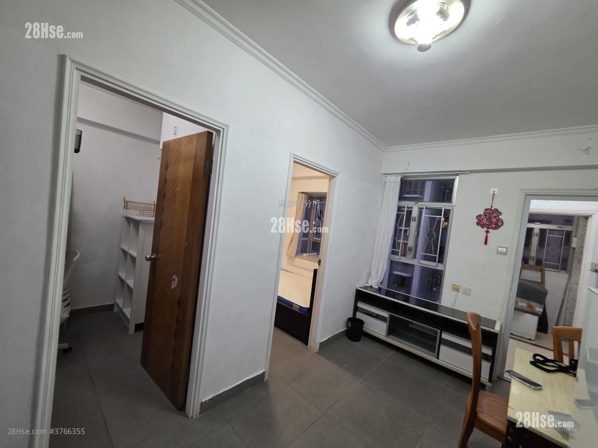 Wing Sing Court Sell 2 Bedrooms , 1 Bathroom 327 ft²