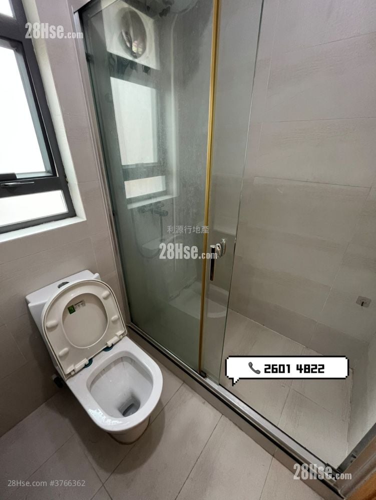 村屋 租盘 3 房 , 2 浴室 700 平方尺