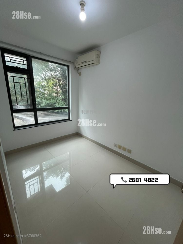 村屋 租盘 3 房 , 2 浴室 700 平方尺