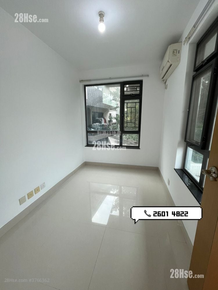 村屋 租盘 3 房 , 2 浴室 700 平方尺