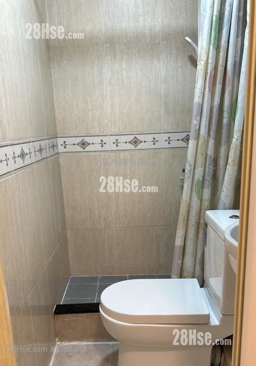 河畔花园 租盘 2 房 , 1 浴室 269 平方尺