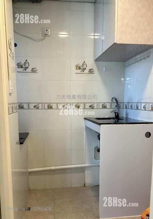 河畔花园 租盘 2 房 , 1 浴室 269 平方尺