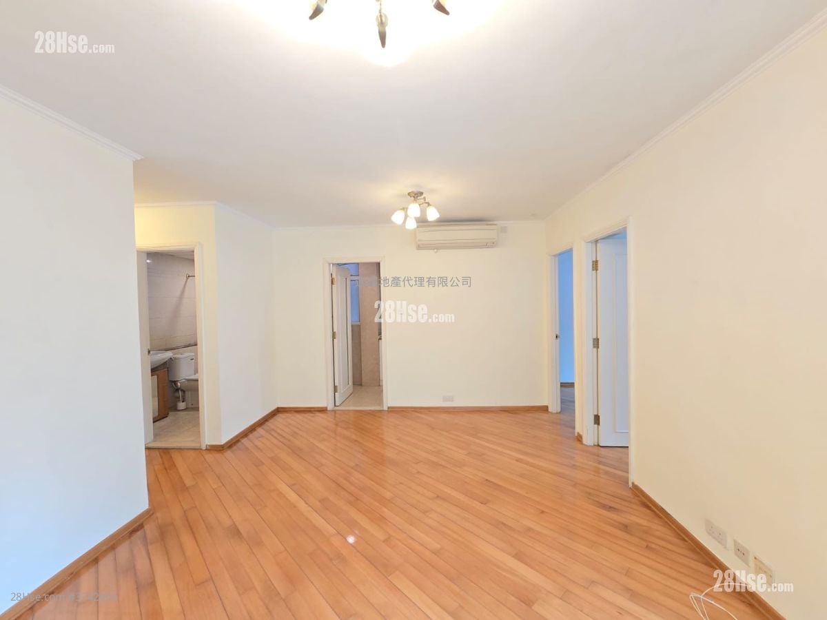 海逸豪园 租盘 2 房 , 1 浴室 555 平方尺