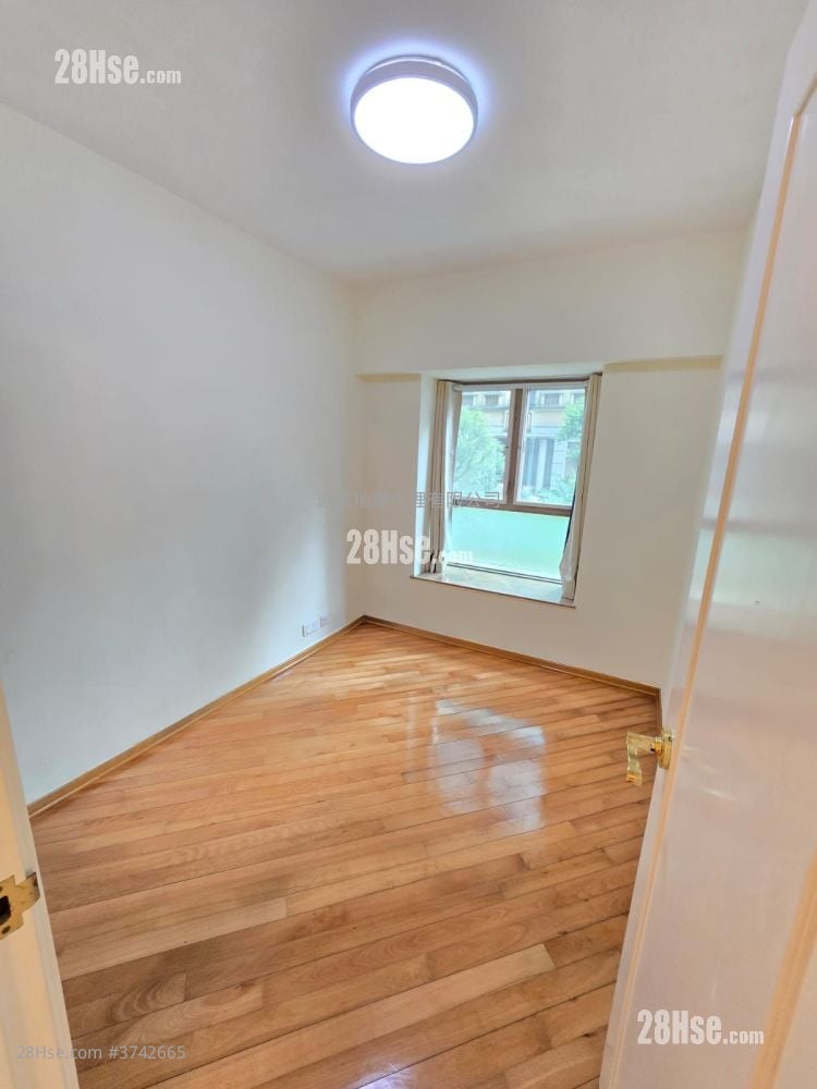 海逸豪园 租盘 2 房 , 1 浴室 555 平方尺