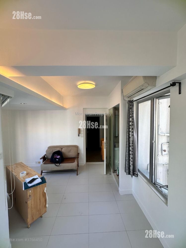 Cheerful Court Rental Studio , 1 Bathroom 256 ft²