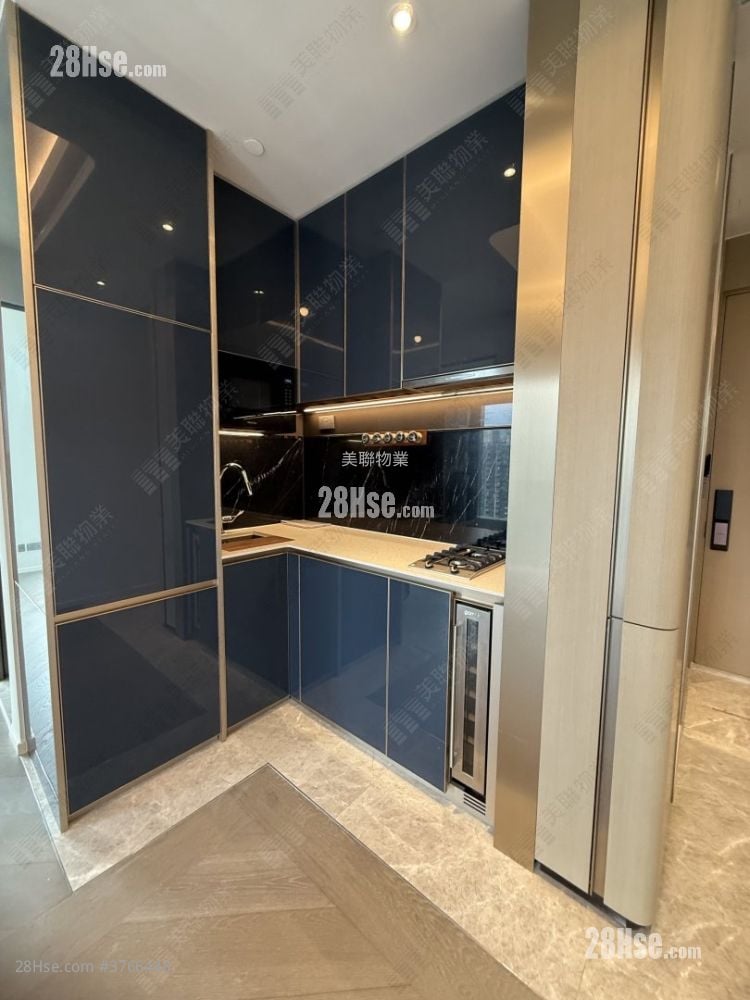 Henley Park Sell 2 Bedrooms 476 ft²