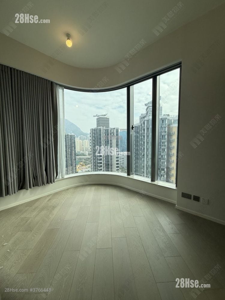 Henley Park Sell 2 Bedrooms 476 ft²