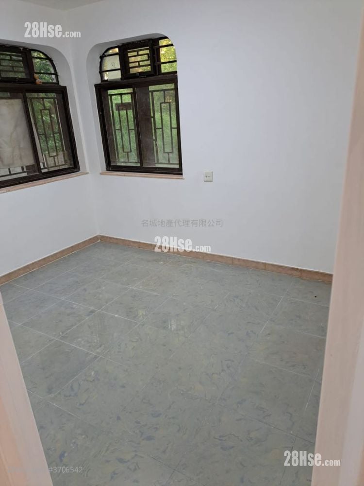 Tai Wai New Village Sell 3 Bedrooms , 1 Bathroom