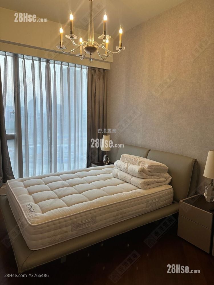 Ultima Sell 3 Bedrooms , 2 Bathrooms 1,066 ft²