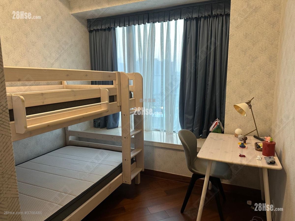 Ultima Sell 3 Bedrooms , 2 Bathrooms 1,066 ft²