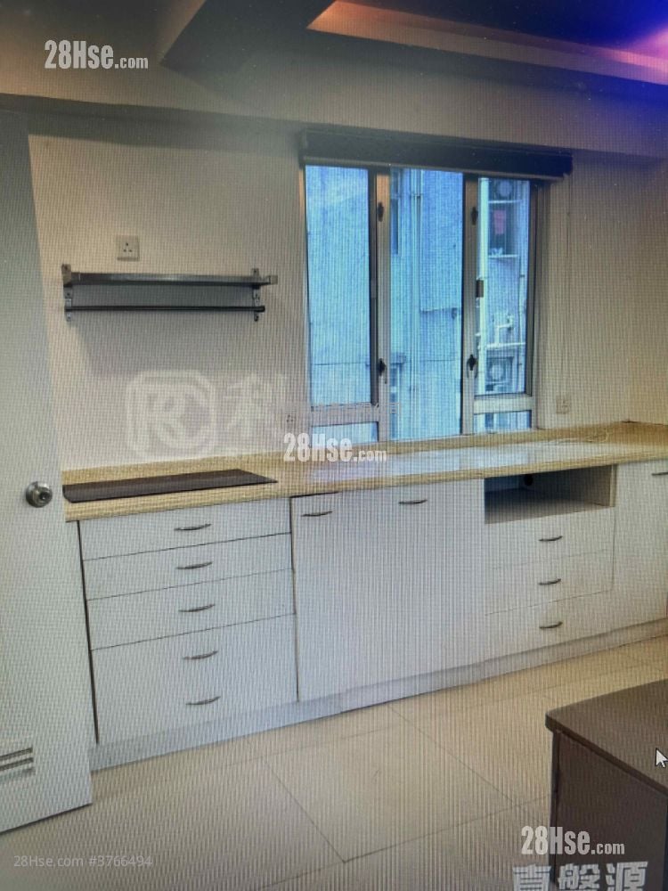 Ka Hing Building Sell 243 ft²