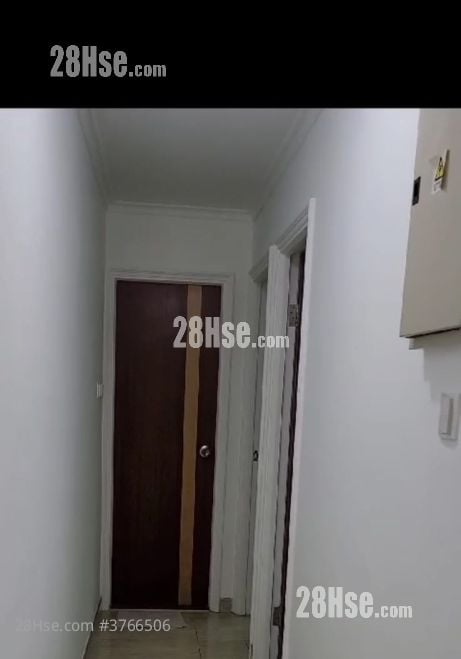 Au Ah Sell 2 Bedrooms , 1 Bathroom 420 ft²