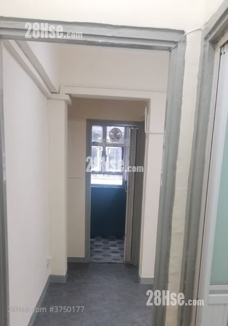 唐樓 售盤 1 房 , 1 浴室 226 平方呎