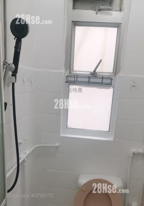 唐樓 售盤 1 房 , 1 浴室 226 平方呎