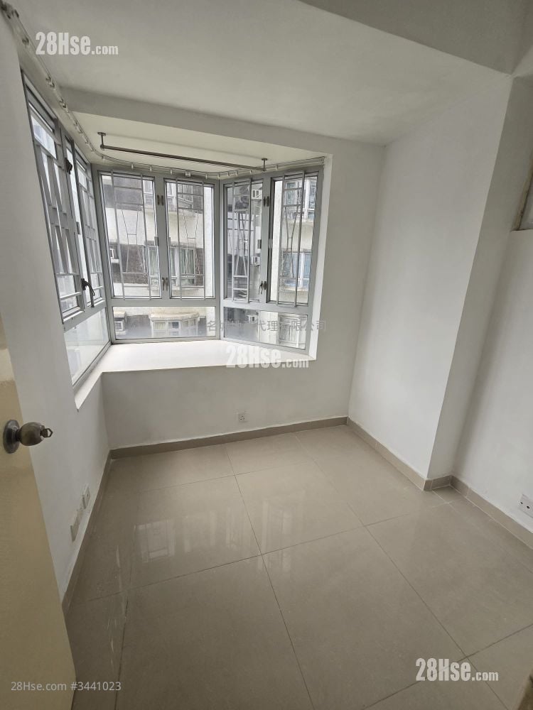 Grandeur Garden Sell 2 Bedrooms , 1 Bathroom 314 ft²