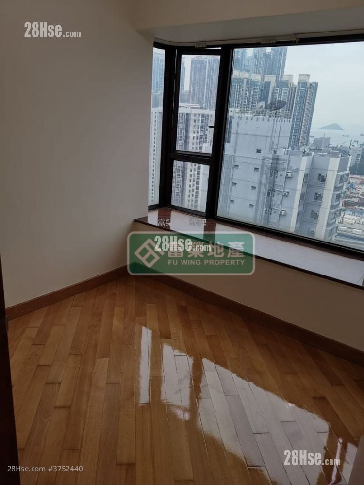 窩打老道8號 售盤 3 房 , 1 浴室 605 平方呎