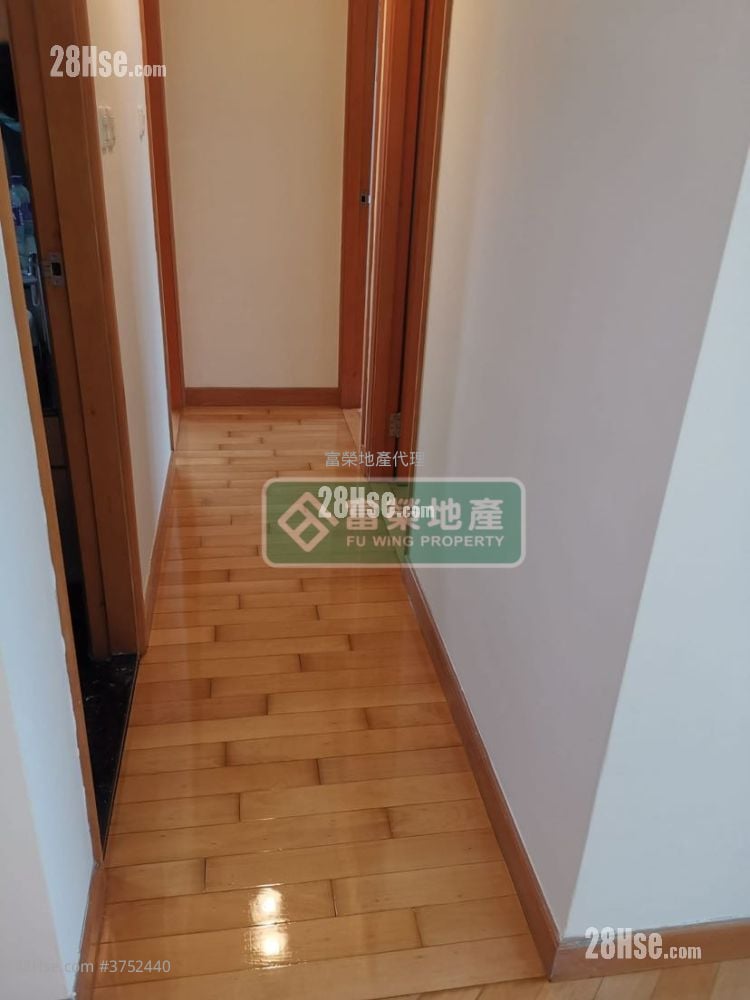 窩打老道8號 售盤 3 房 , 1 浴室 605 平方呎