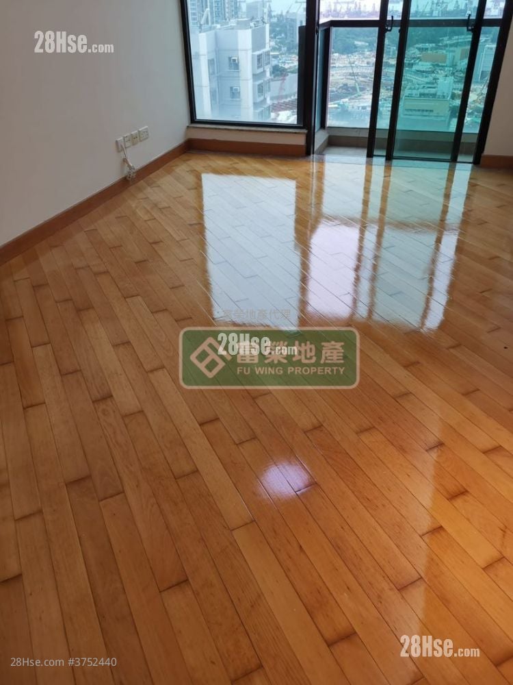 窩打老道8號 售盤 3 房 , 1 浴室 605 平方呎