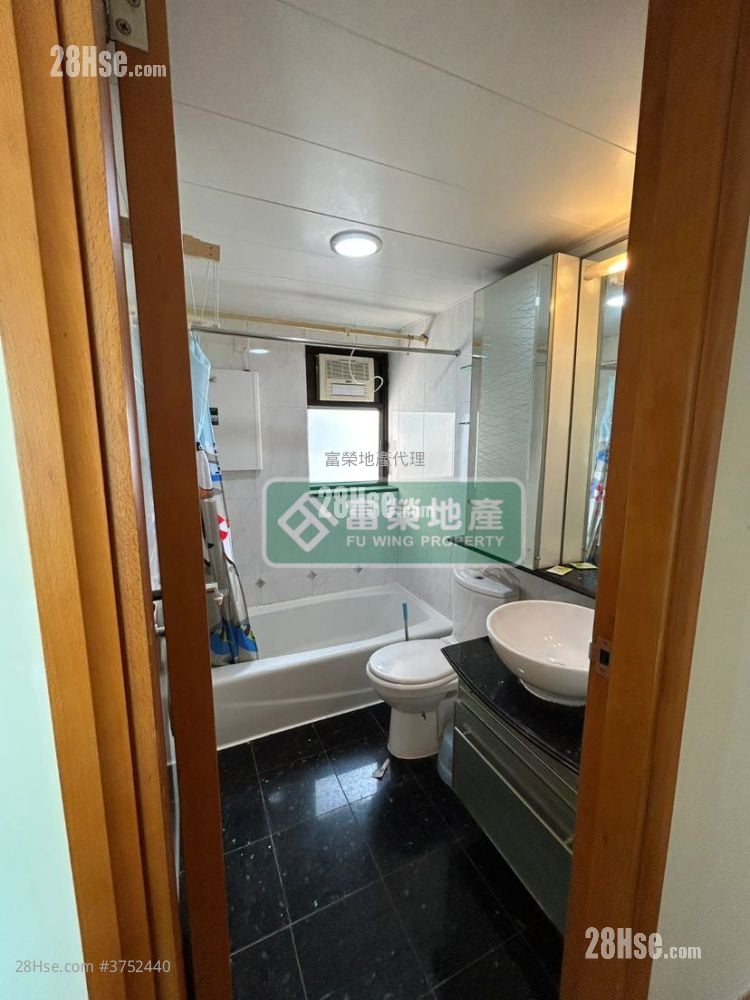 窩打老道8號 售盤 3 房 , 1 浴室 605 平方呎